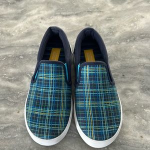 Isaac Mizrahi Loves Crayola Boy’s Spirit Slip-on Sneakers